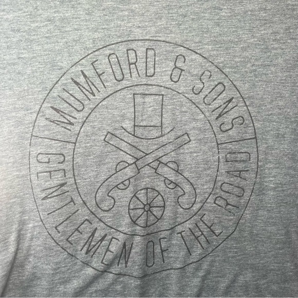 Mumford & Sons Gentlemen of the Road Band Tee Shirt Concert Tee Womenβs Size S/M - Picture 5 of 6